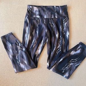 Black and White leggings